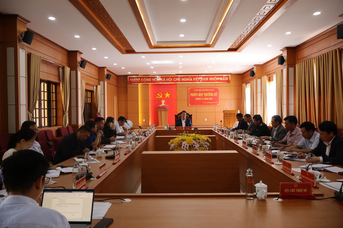 Phiên họp thường kỳ UBND huyện Ea H’Leo tháng 01 năm 2024